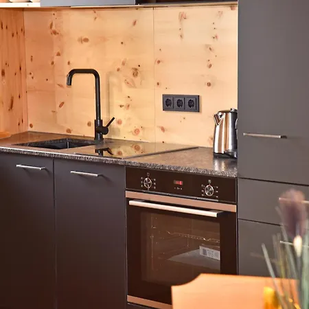 Bockspitze Deluxe Appartements Hinterweisspriach