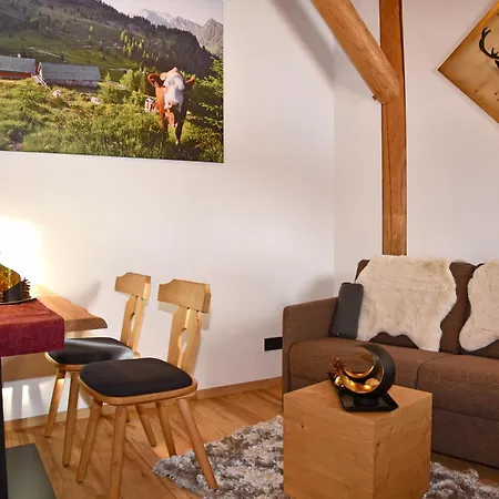 Bockspitze Deluxe Appartements * Hinterweisspriach